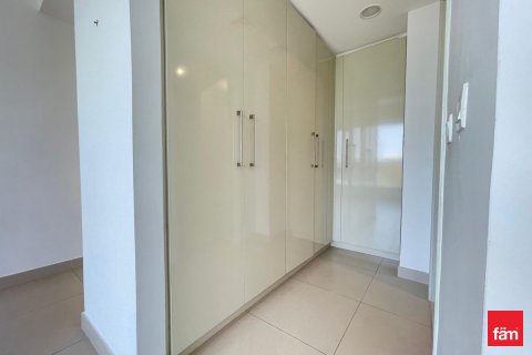 Снять в аренду виллу в Дубай Хилс Эстейт, Дубай: 5 спален, 329.7м², № 114764 - фото 12