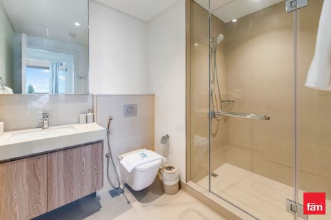 Apartment in Downtown Dubai (Downtown Burj Dubai), Dubai 2 bedrooms, 100.9 sq.m. № 114765 - photo 11