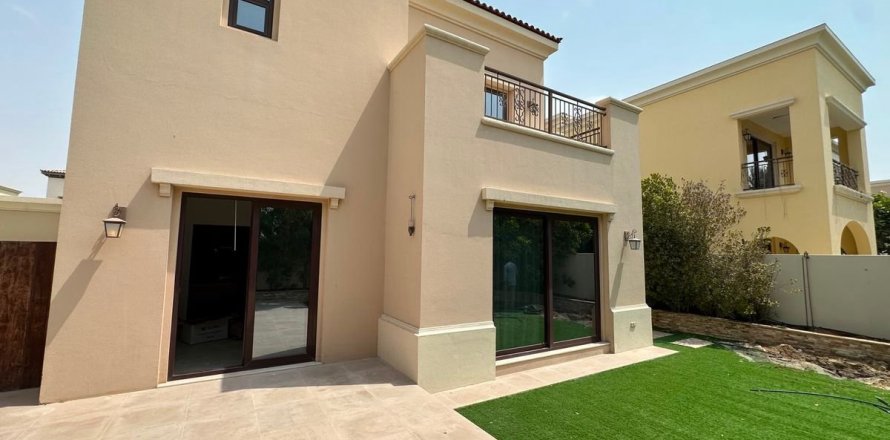 Villa à Dubai, 4 chambres, 405 m², № 123472