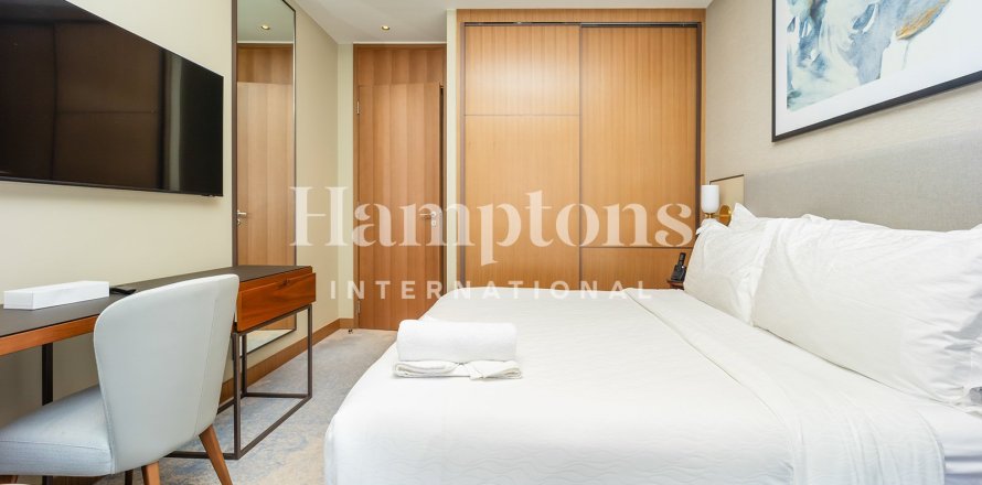 Квартира в Даунтаун Дубай (Даунтаун Бурдж Дубай), Дубай, 2 спальни, 113.992м², № 97972