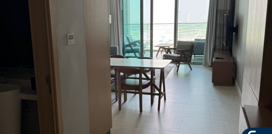Apartment in SLS Dubai Hotel & Residences, Business Bay, Dubai 1 bedroom, 108 sq.m. № 76059
