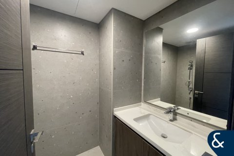 Apartment in Business Bay, Dubai 2 bedrooms, 118 sq.m. № 76062 - photo 16