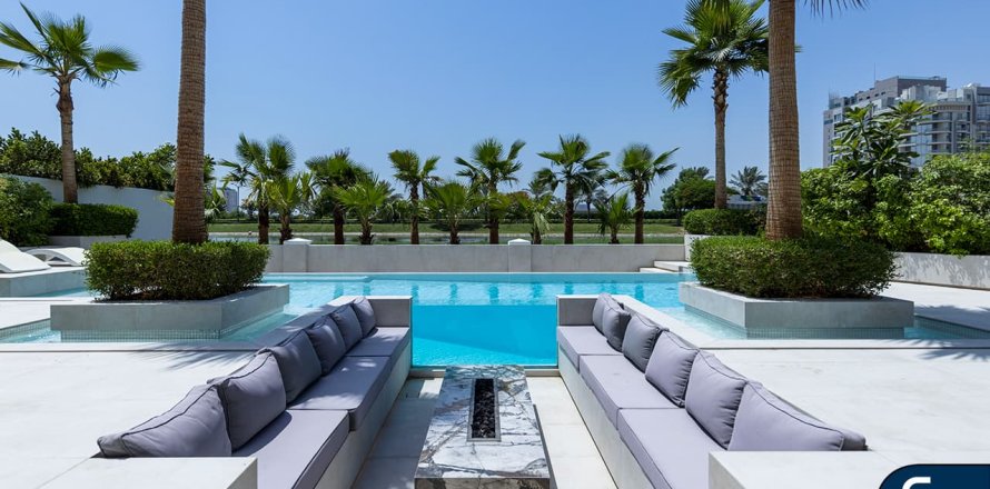 Villa à Earth, Jumeirah Golf Estates, Dubai, 5 chambres, 742 m², № 76057