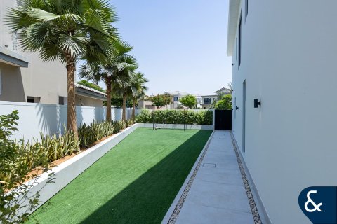 Villa à Earth, Jumeirah Golf Estates, Dubai, 5 chambres, 742 m², № 76057 - photo 18