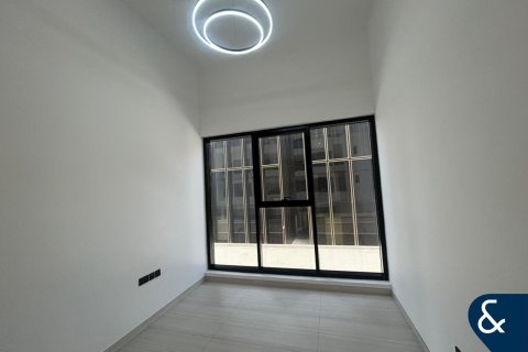 Снять в аренду квартиру в Бизнес-Бэе, Дубай: 3 спальни, 137м², № 76060 - фото 14