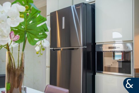 Villa en Garden Homes, Palm Jumeirah, Dubai, 4 dormitorios, 1245 m², № 76063 - foto 5