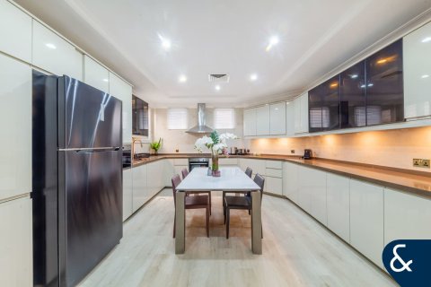 Villa en Garden Homes, Palm Jumeirah, Dubai, 4 dormitorios, 1245 m², № 76063 - foto 4