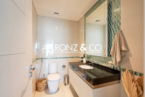 Apartment in Damac Heights, Dubai Marina, Dubai 2 bedrooms, 124 sq.m. № 89080 - photo 11