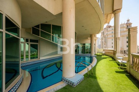 Penthouse in Dubai 4 bedrooms, 495 sq.m. № 23988 - photo 15