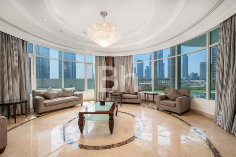 Penthouse in Dubai 4 bedrooms, 495 sq.m. № 23988 - photo 1