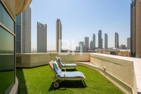 Penthouse in Dubai 4 bedrooms, 495 sq.m. № 23988 - photo 12
