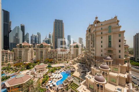 Penthouse in Dubai 4 bedrooms, 495 sq.m. № 23988 - photo 9