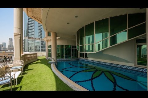 Penthouse in Dubai 4 bedrooms, 495 sq.m. № 23988 - photo 2