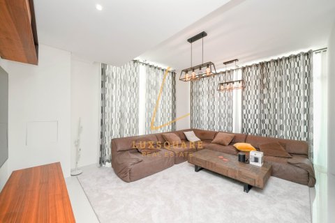 Villa en DAMAC Hills (Akoya by DAMAC), Dubai, 6 dormitorios, 307 m², № 69223 - foto 2
