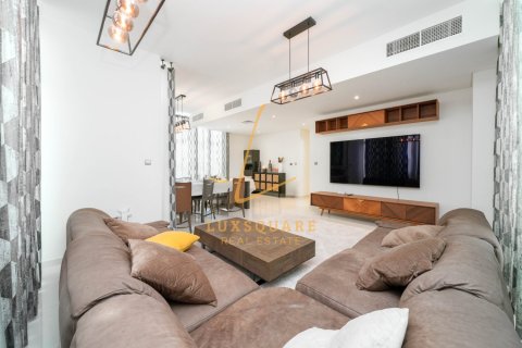 Villa en DAMAC Hills (Akoya by DAMAC), Dubai, 6 dormitorios, 307 m², № 69223 - foto 1