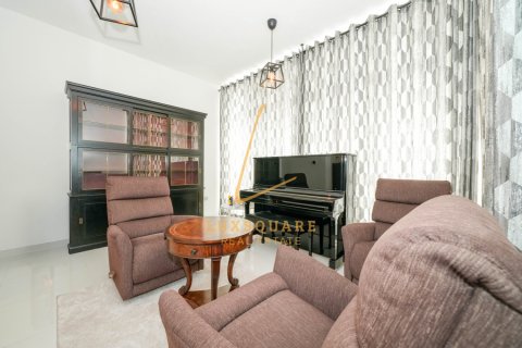 Villa en DAMAC Hills (Akoya by DAMAC), Dubai, 6 dormitorios, 307 m², № 69223 - foto 3