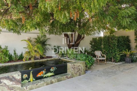 Villa in Umm Al Sheif Villas, Umm Al Sheif, Dubai 7 bedrooms, 743.22 sq.m. № 135933 - photo 21