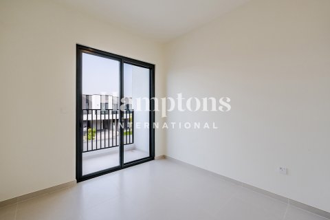 Снять в аренду таунхаус в Dubai South (Dubai World Central), Дубай: 3 спальни, 141.03976042м², № 70972 - фото 14