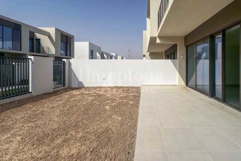 Снять в аренду таунхаус в Al Manara, Jumeirah Village Triangle, Дубай: 3 спальни, 173.99988676м², № 70970 - фото 3