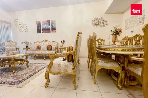 Apartamento en Dubai Sports City, Dubai, 2 dormitorios, 135.4 m², № 47848 - foto 2