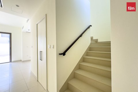 Купить таунхаус в Дубае: 3 спальни, 128.6м², № 109166 - фото 13