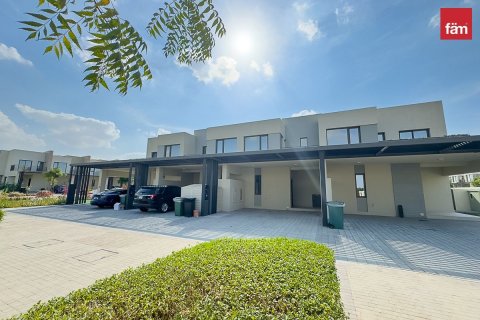 Таунхаус в Дубае, 3 спальни, 128.6м², № 109166