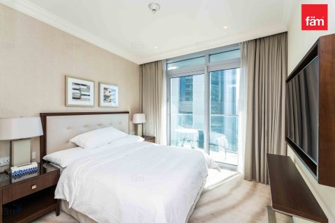 Apartment in Downtown Dubai (Downtown Burj Dubai), Dubai 2 bedrooms, 135.5 sq.m. № 109162 - photo 24