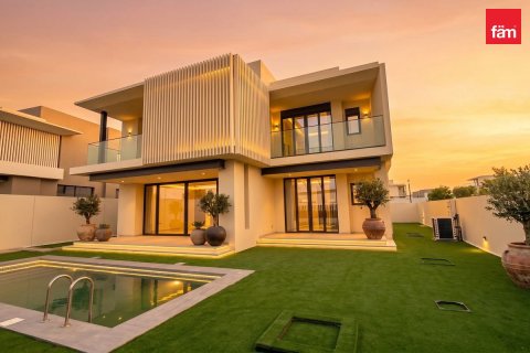 Villa à Jebel Ali, Dubai, 5 chambres, 675.5 m², № 137544
