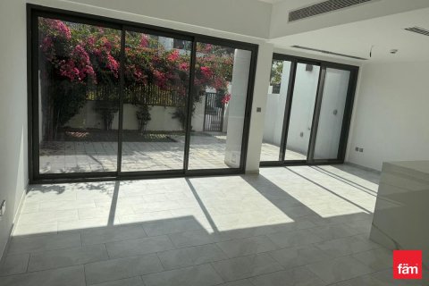 Townhouse in Dubai 3 bedrooms, 161 sq.m. № 112043 - photo 8