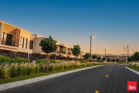 Townhouse in Jebel Ali, Dubai 4 bedrooms, 356.9 sq.m. № 112045 - photo 6
