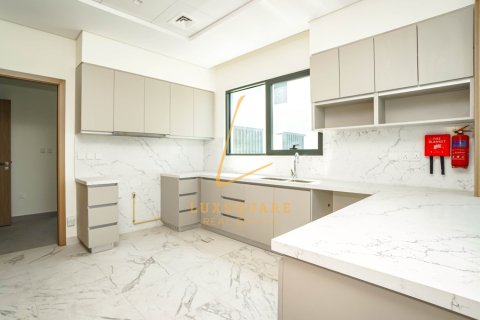 Villa en Al Furjan, Dubai, 5 dormitorios, 570 m², № 103167 - foto 12