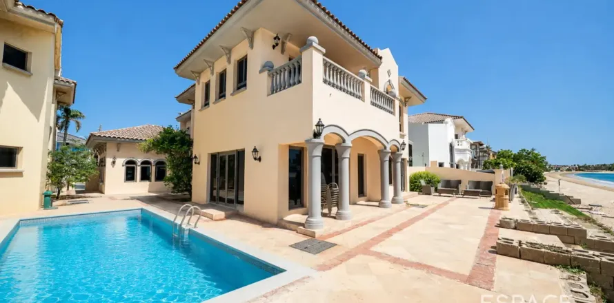 Villa in Palm Jumeirah, Dubai 4 bedrooms, 465 sq.m. № 122757