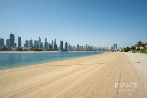 Villa in Palm Jumeirah, Dubai 4 bedrooms, 465 sq.m. № 122757 - photo 17