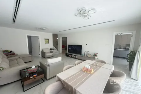 Villa à Springs 10, The Springs, Dubai, 3 chambres, 228 m², № 122756 - photo 4