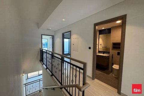 Снять в аренду таунхаус в Дубае: 4 спальни, 144м², № 96214 - фото 6