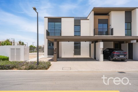Таунхаус в Arabian Ranches 3, Дубай, 4 спальни, 218.69м², № 119878