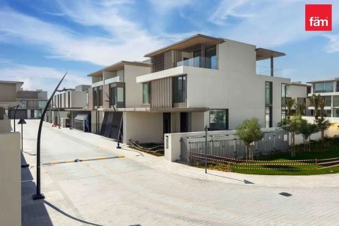 Maison de ville à Dubai, 3 chambres, 182 m², № 141300
