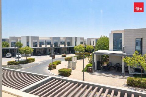 Villa en Dubai, 3 dormitorios, 128.6 m², № 141302 - foto 4