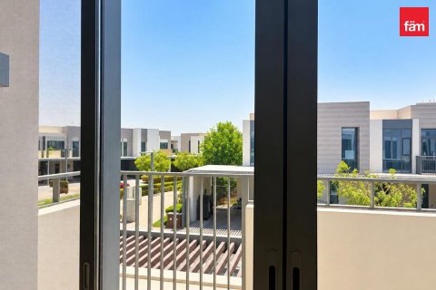 Villa en Dubai, 3 dormitorios, 128.6 m², № 141302 - foto 6