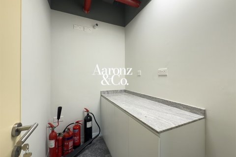 Office in Jumeirah Lake Towers, Dubai 111 sq.m. № 110027 - photo 13