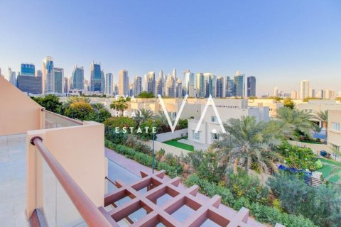 تاون هاوس في جميرا, دبي 4 غرف نوم, 216 م² رقم 52760 - صورة 1