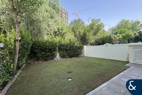 Townhouse in Victory Heights, Dubai Sports City, Dubai 4 bedrooms, 311 sq.m. № 76501 - photo 3