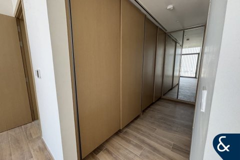 Villa in Al Furjan, Dubai 4 bedrooms, 347 sq.m. № 76487 - photo 11