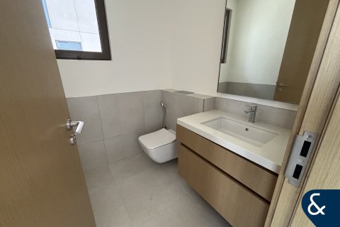 Villa in Al Furjan, Dubai 4 bedrooms, 347 sq.m. № 76487 - photo 4