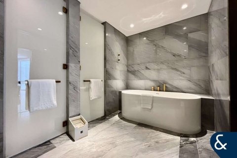 Apartment in FIVE Palm Jumeirah, Palm Jumeirah, Dubai 3 bedrooms, 216 sq.m. № 76503 - photo 4