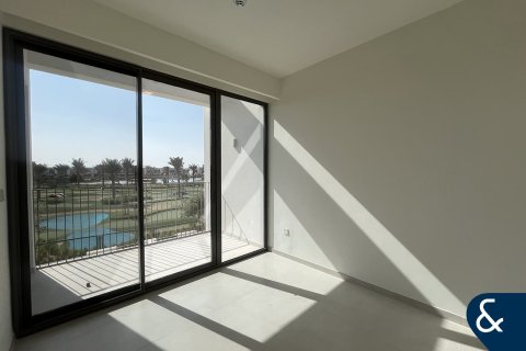 Снять в аренду виллу в The Valley, Дубай: 3 спальни, 174м², № 76485 - фото 7