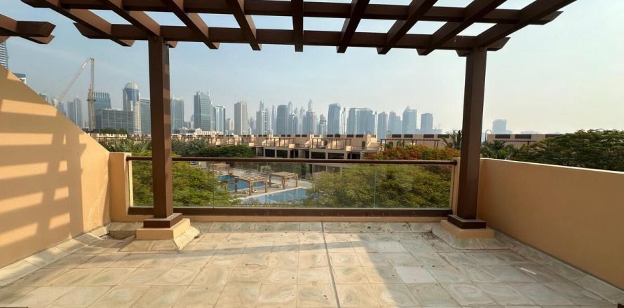 Таунхаус в Jumeirah Islands, Дубай, 4 спальни, 216.1м², № 11064