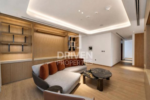 Penthouse in Jumeirah, Dubai 5 bedrooms, 828.32 sq.m. № 134281