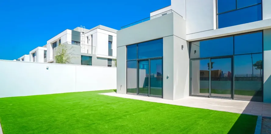 Villa en Al Furjan, Dubai, 4 dormitorios, 358 m², № 123963