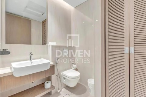 Apartment in Business Bay, Dubai 2 bedrooms, 121.33 sq.m. № 127868 - photo 21